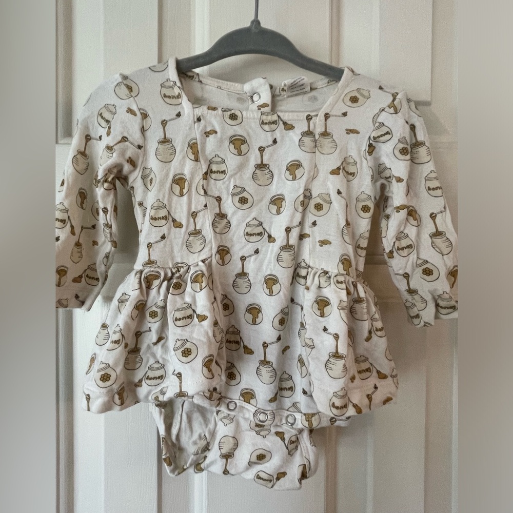 Kate Quinn skirted bodysuit honeypot print size 3-6 months